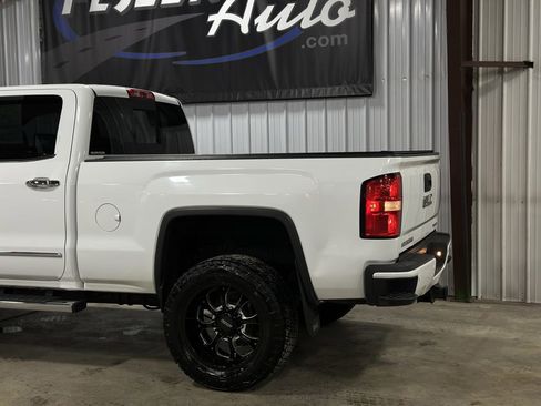 Used 2015 GMC Sierra 2500 Denali w/ Duramax Plus Package image 26