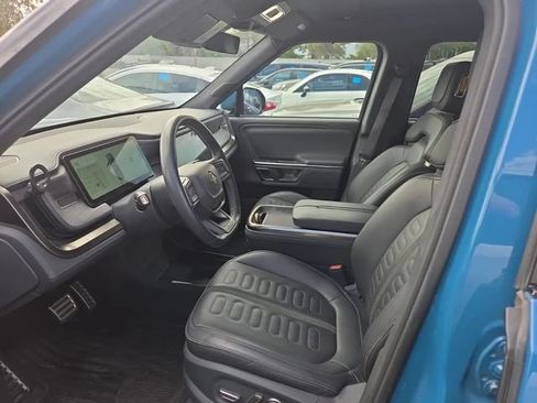 Used 2022 Rivian R1T Adventure AWD/4WD image 3