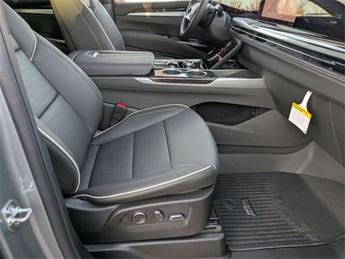 New 2026 Cadillac Escalade Luxury w/ Touring Package image 27