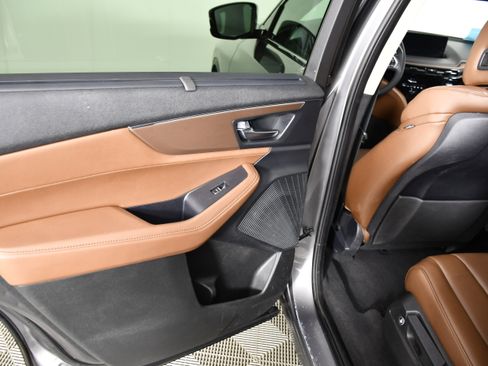 Certified 2024 Acura MDX SH-AWD w/ Technology Package image 46