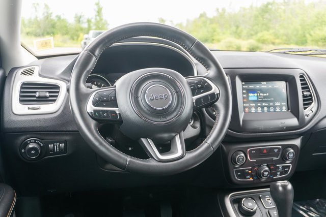 Used 2019 Jeep Compass Latitude AWD/4WD image 14