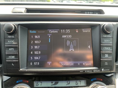 Used 2017 Toyota RAV4 Limited AWD/4WD image 23