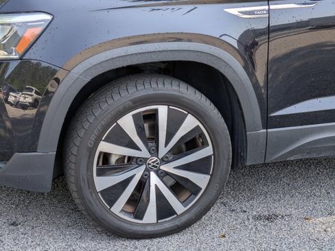 Used 2022 Volkswagen Taos SE AWD/4WD image 14