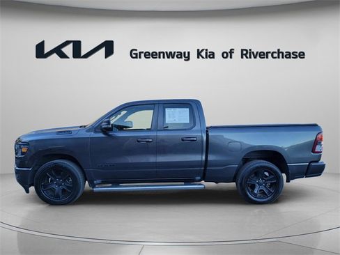 Used 2022 RAM 1500 Big Horn w/ Night Edition image 4