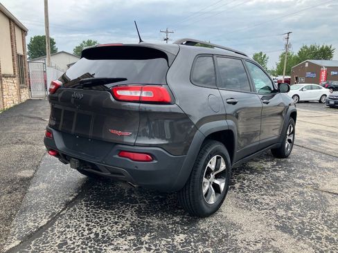 Used 2015 Jeep Cherokee Trailhawk w/ Leather Interior Group AWD/4WD image 3