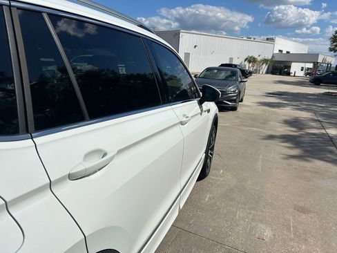 Used 2020 Volkswagen Tiguan SEL Premium R-Line AWD/4WD image 35