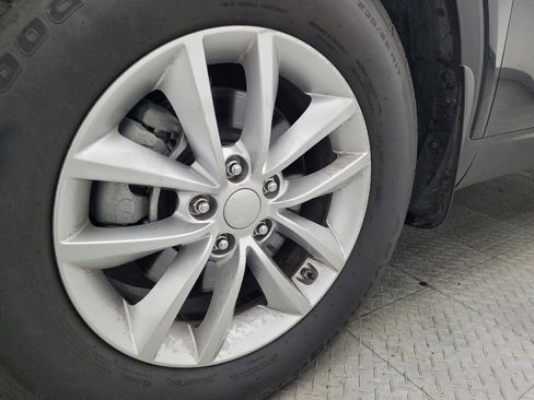 Used 2016 Kia Sorento LX image 31