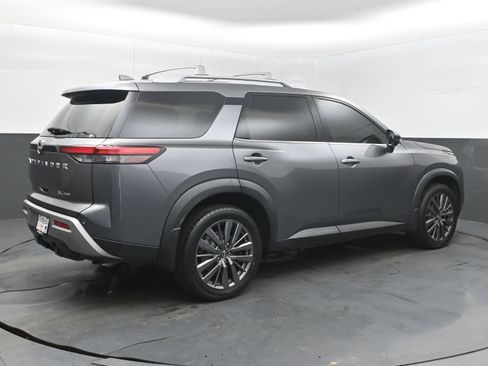 Used 2022 Nissan Pathfinder SL w/ SL Premium Package AWD/4WD image 7