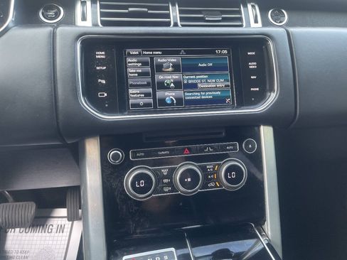 Used 2014 Land Rover Range Rover HSE AWD/4WD image 16