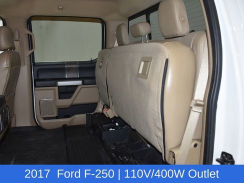 Used 2017 Ford F250 Lariat w/ Chrome Package image 30