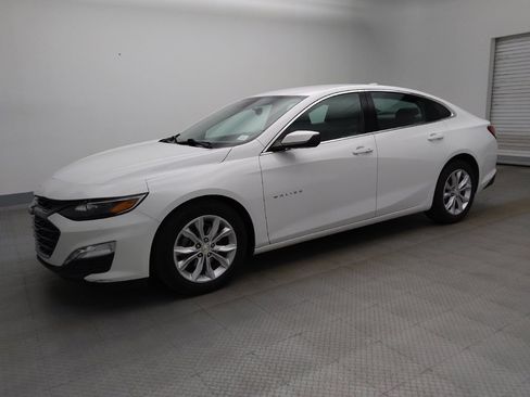 Used 2022 Chevrolet Malibu LT FWD image 2