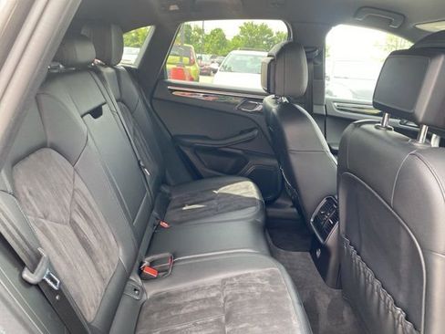 Used 2018 Porsche Macan image 25