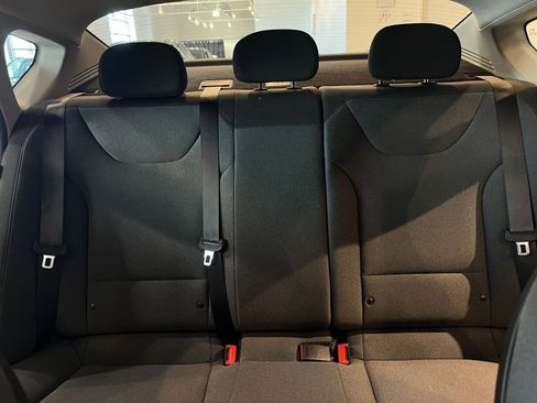 Used 2025 Kia K4 LXS image 38