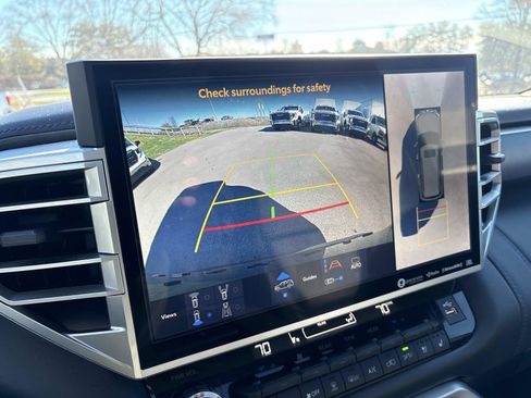 Used 2024 Toyota Sequoia Platinum image 22