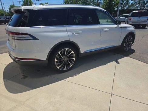 Used 2023 Lincoln Aviator Reserve w/ Equipment Group 201A AWD/4WD image 15
