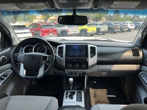 Used 2012 Toyota Tacoma PreRunner w/ SR5 Pkg RWD image 24