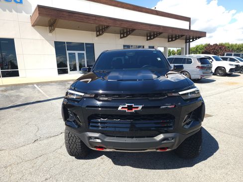 Used 2024 Chevrolet Colorado ZR2 w/ ZR2 Convenience Package III AWD/4WD image 10