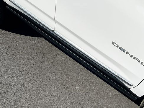 Used 2025 GMC Yukon Denali image 20