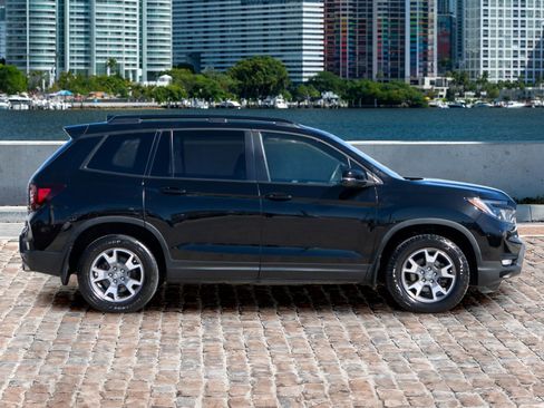 Used 2023 Honda Passport TrailSport image 12