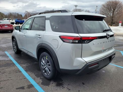 New 2025 Nissan Pathfinder SV w/ Cargo Package image 7