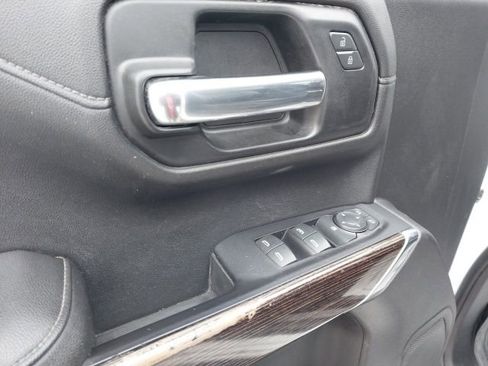 Used 2020 GMC Sierra 1500 Elevation w/ Elevation Value Package image 6