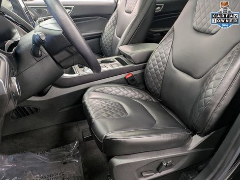 Used 2023 Ford Edge Titanium AWD/4WD image 11