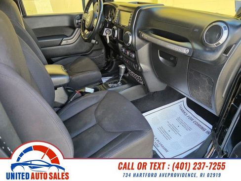 Used 2014 Jeep Wrangler Sport w/ Connectivity Group image 12