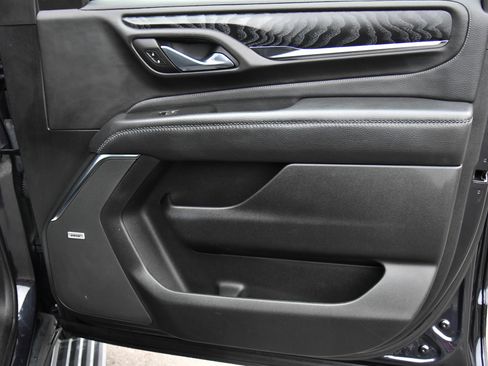 Used 2023 GMC Yukon XL Denali image 54