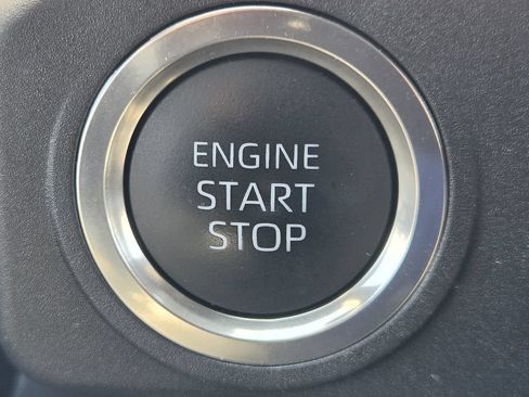 Used 2025 Toyota 4Runner SR5 RWD image 21