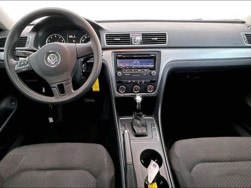 Used 2013 Volkswagen Passat 2.5 S image 20