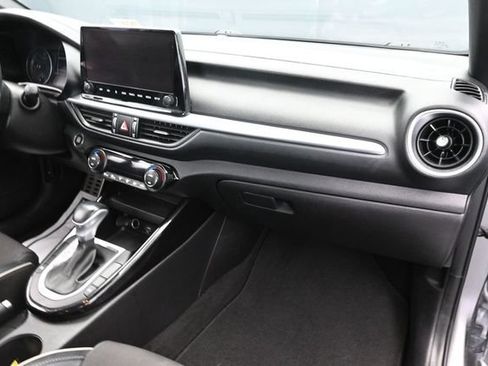 Used 2022 Kia Forte GT-Line FWD image 33