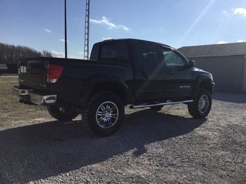Used 2014 Nissan Titan SV image 3