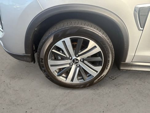 Used 2025 Mitsubishi Outlander Sport SE image 9