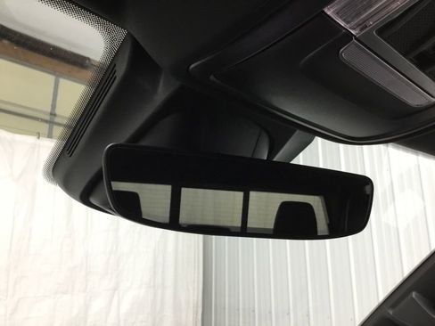 Used 2022 RAM 1500 Limited w/ Body-Colour Bumper Group image 28