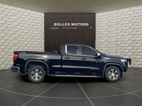 Used 2020 GMC Sierra 1500 SLE w/ SLE Value Package image 1