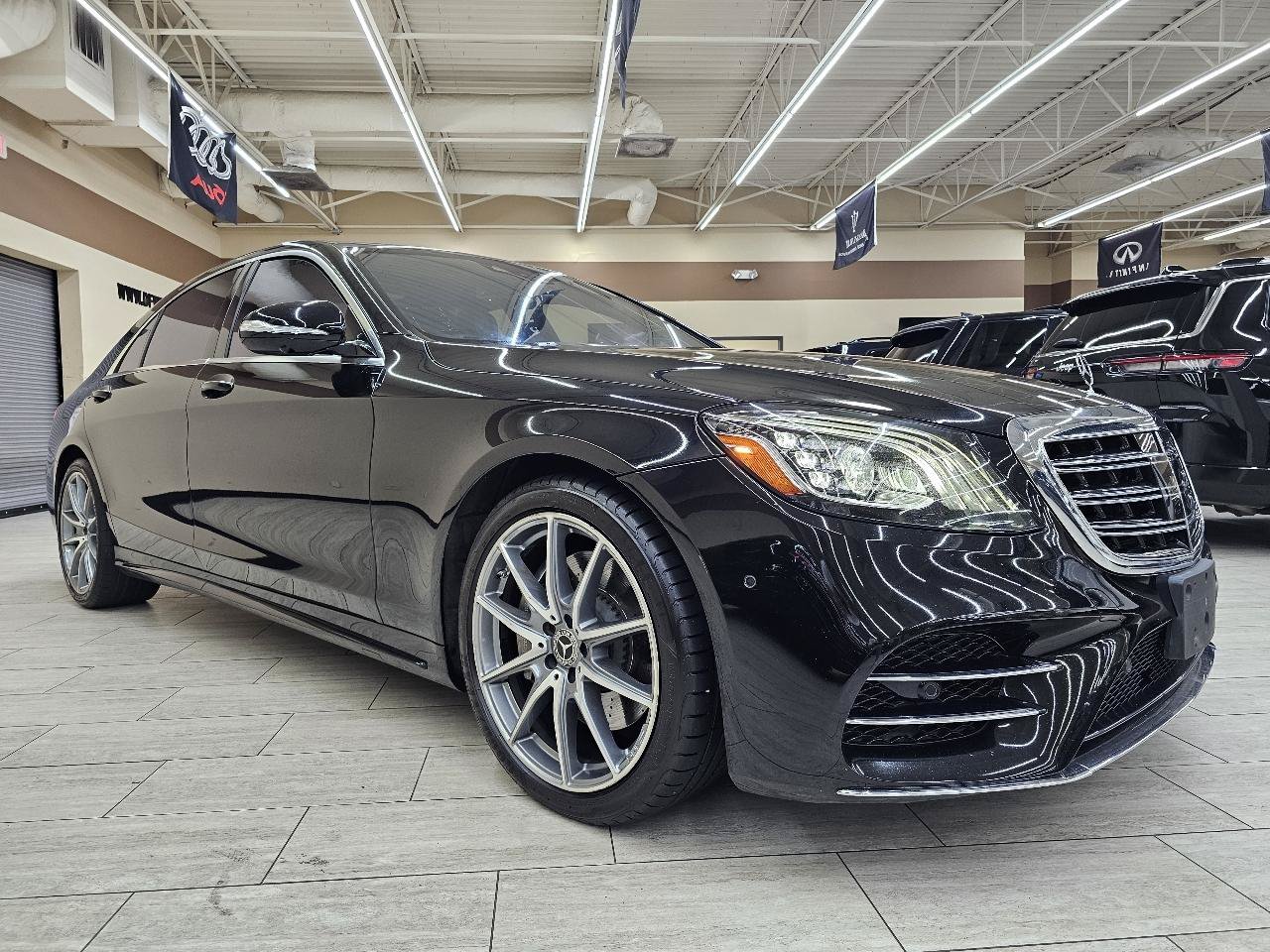 Used 2020 Mercedes-Benz S 560 Sedan image 4