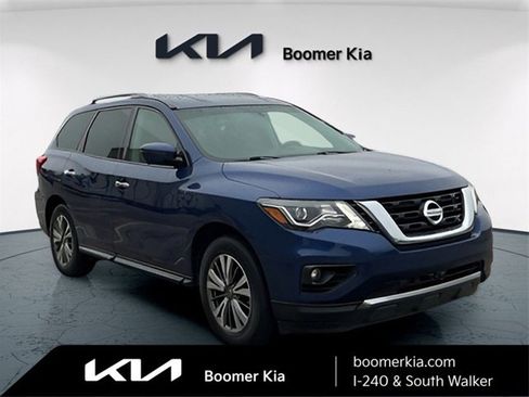 Used 2020 Nissan Pathfinder SL image 3