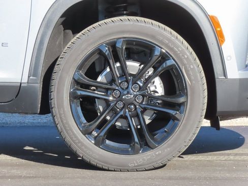 New 2026 Chevrolet Traverse LT w/ Enhanced Driving Package image 16