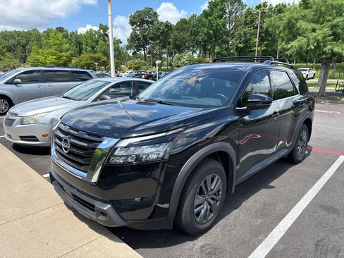 Used 2024 Nissan Pathfinder SV AWD/4WD image 6