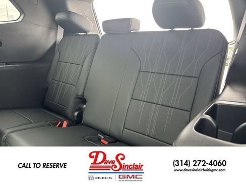 New 2026 Buick Enclave Avenir w/ Super Cruise Package AWD/4WD image 24