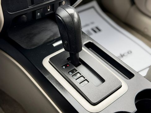 Used 2010 Ford Escape XLS image 11