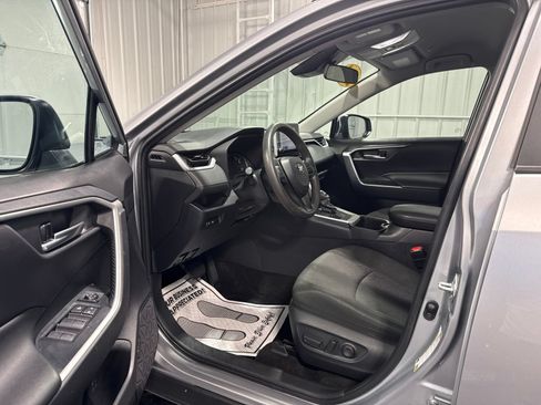 Used 2024 Toyota RAV4 XLE AWD/4WD image 20