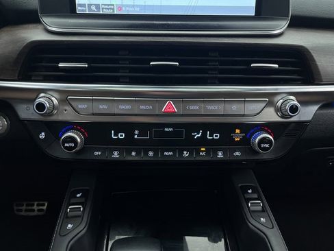 Used 2021 Kia Telluride SX w/ SX Prestige Package image 22