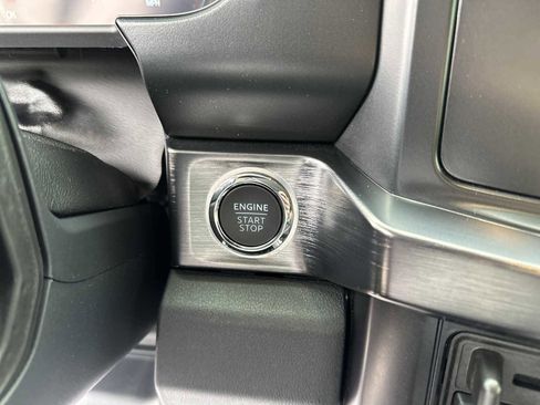 Used 2025 Ford F350 Lariat image 20