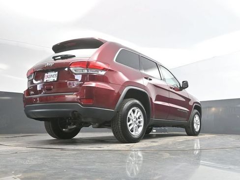 Used 2020 Jeep Grand Cherokee Laredo AWD/4WD image 44