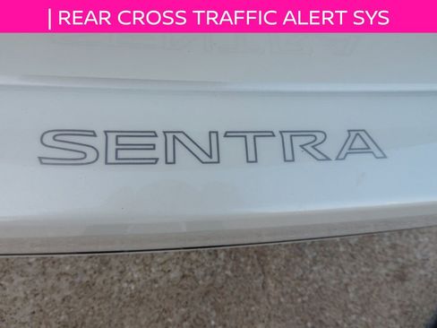 Used 2025 Nissan Sentra SR w/ Midnight Edition image 14