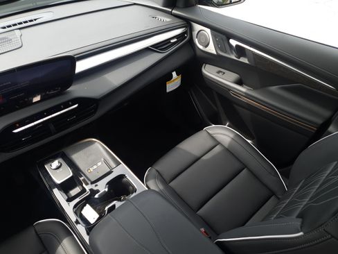 New 2025 Buick Enclave Avenir image 15