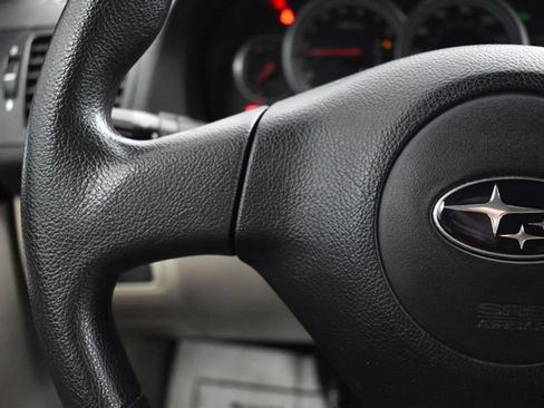 Used 2005 Subaru Outback 2.5i AWD/4WD image 11