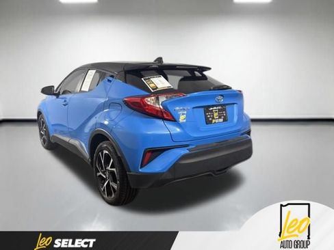Used 2019 Toyota C-HR XLE FWD image 4