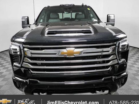 Used 2025 Chevrolet Silverado 2500 High Country w/ High Country Premium Package AWD/4WD image 27